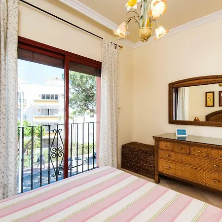 Rentandhomes Luxury * Marbella