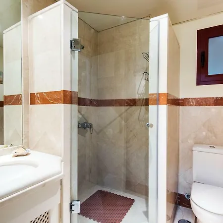 Rentandhomes Luxury